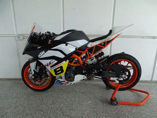 RC390
