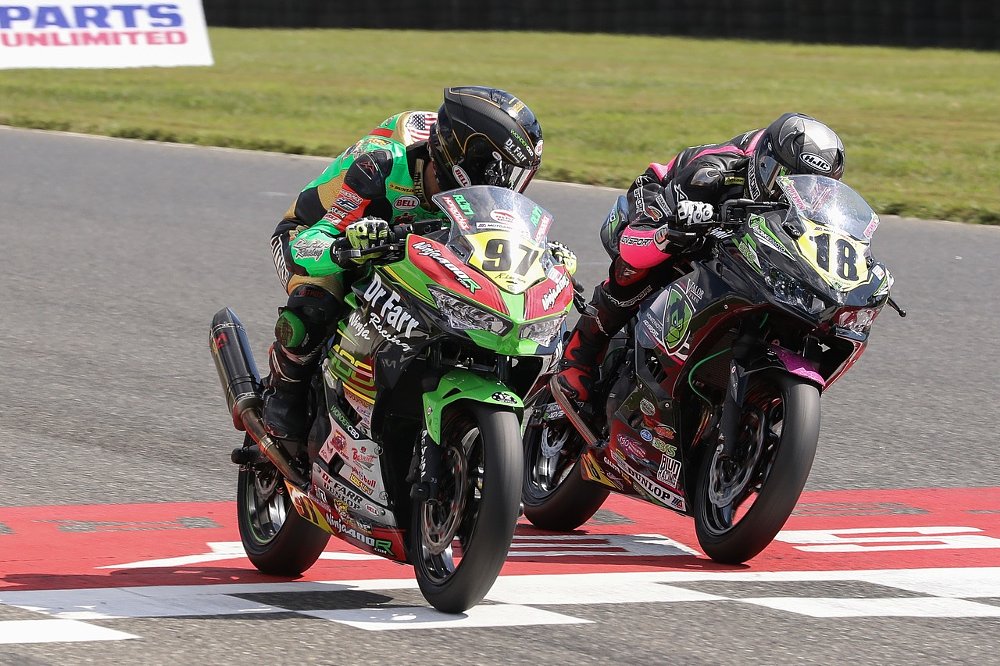 Finish of Liqui Moly Junior Cup race