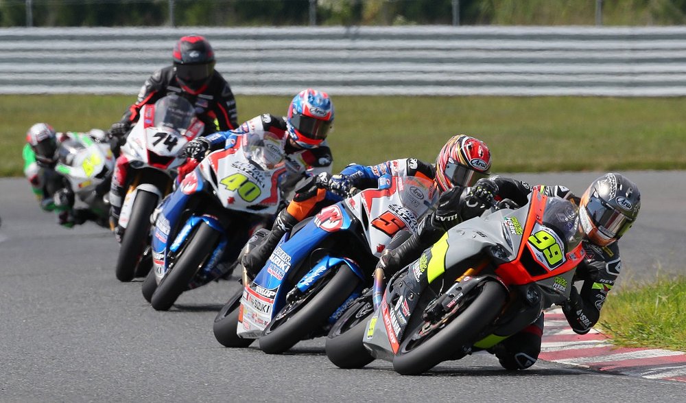 P.J. Jacobsen and Bobby Fong in the Supersport race