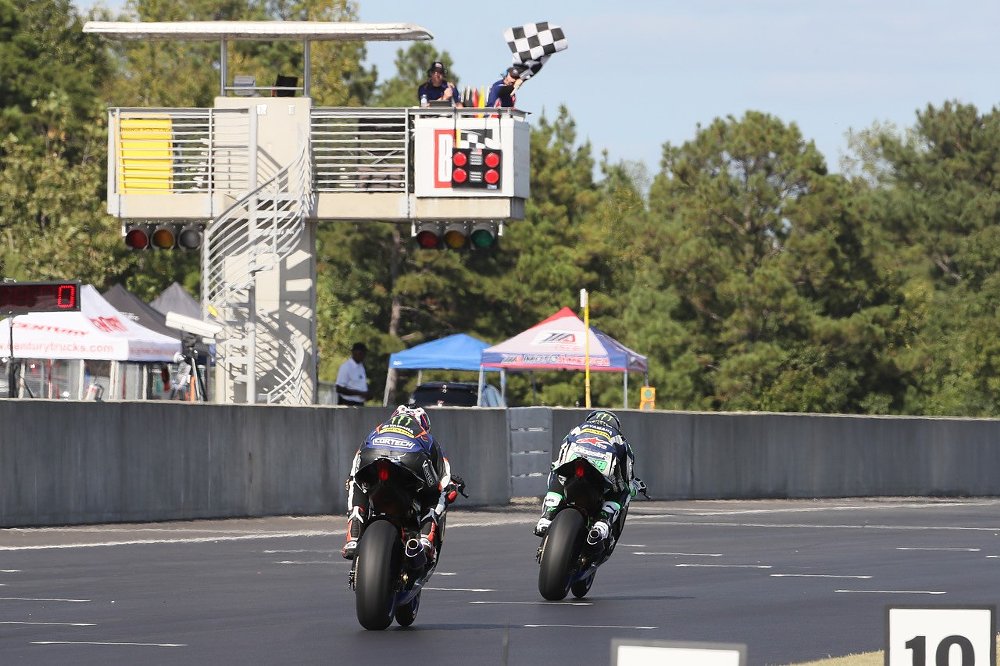 Garrett Gerloff and Cameron Beaubier race to the finish line