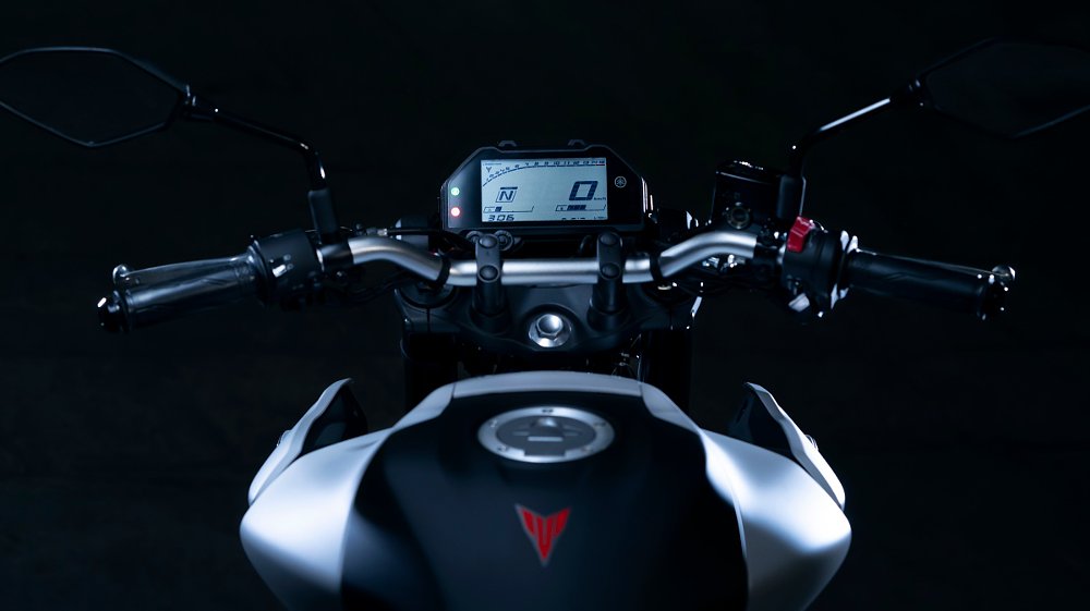 2020 Yamaha MT-03 digital display
