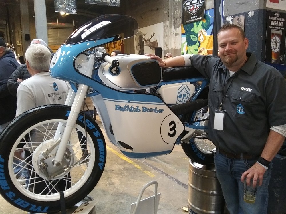 Bathtub Bomber custom Honda CB160T