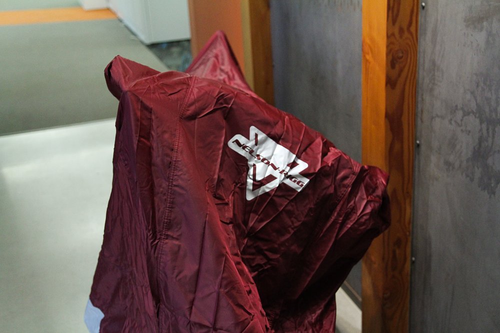 Nelson Rigg Deluxe All Season Cover