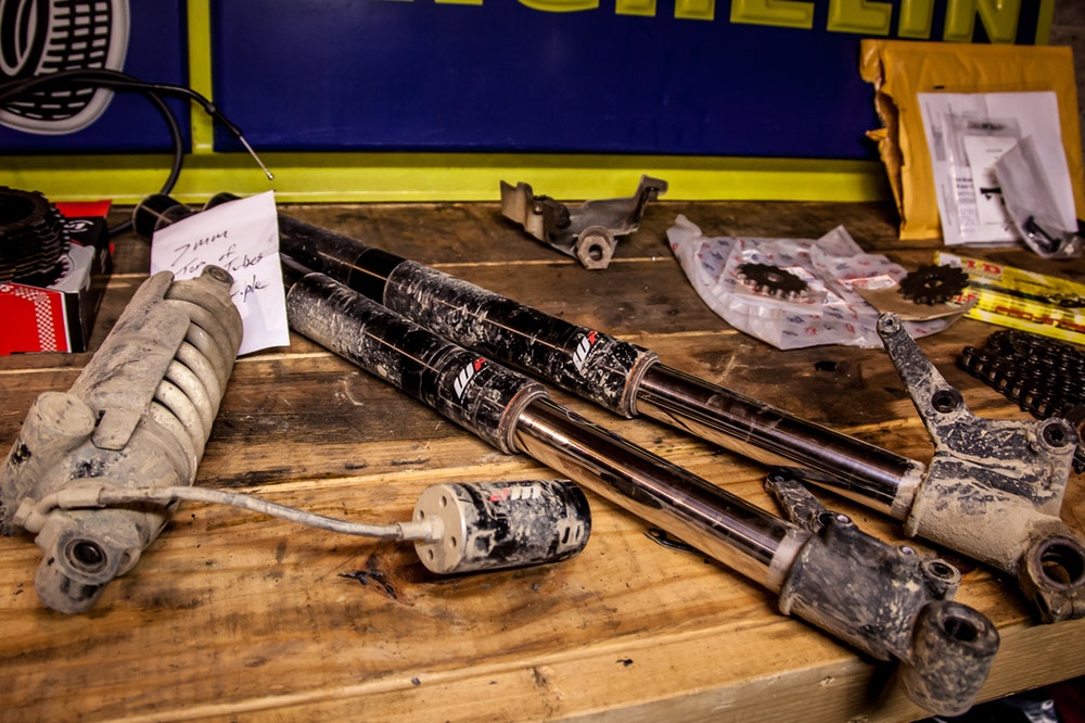 Triumph Tiger 800 Suspension