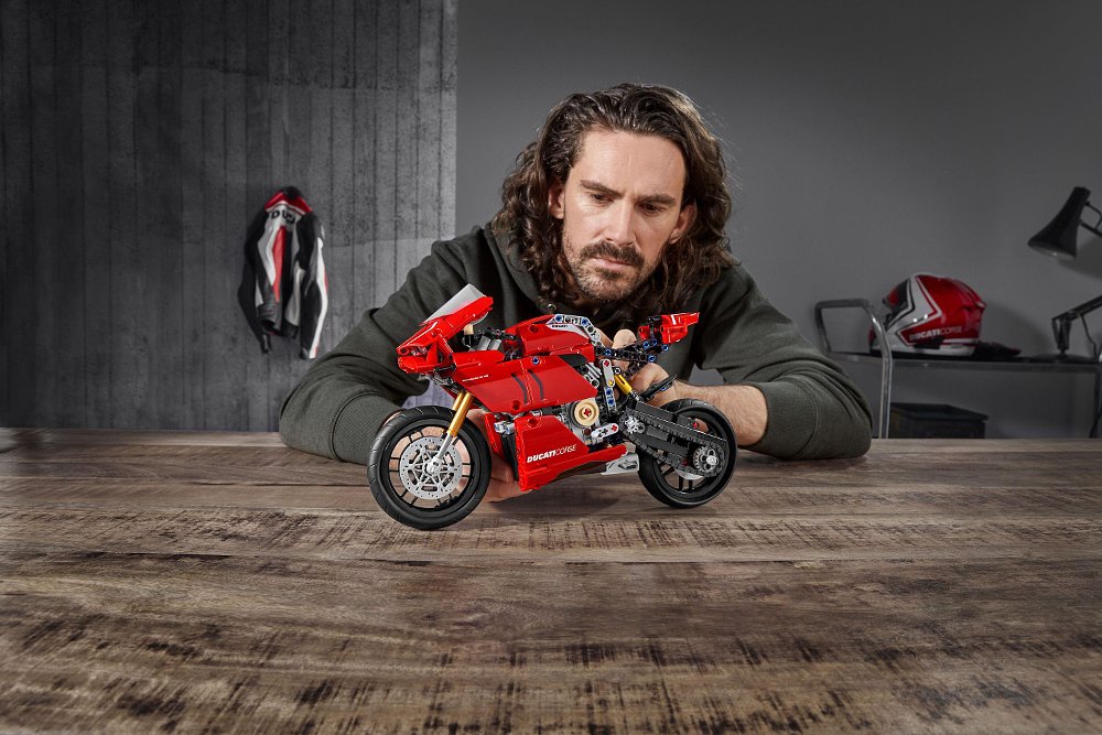Lego Ducati