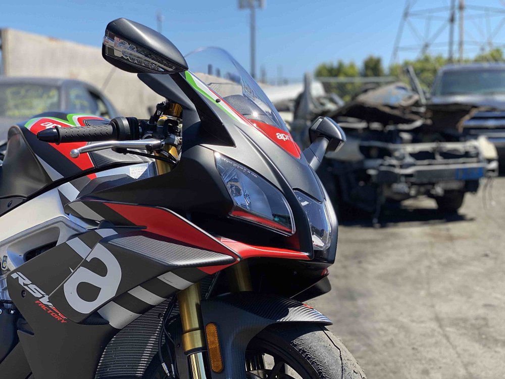 Aprilia RSV4 nose with wings