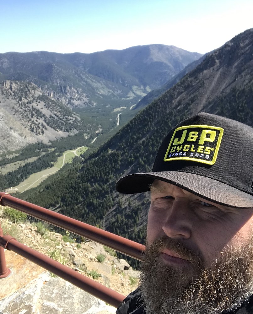 Beartooth Highway selfie