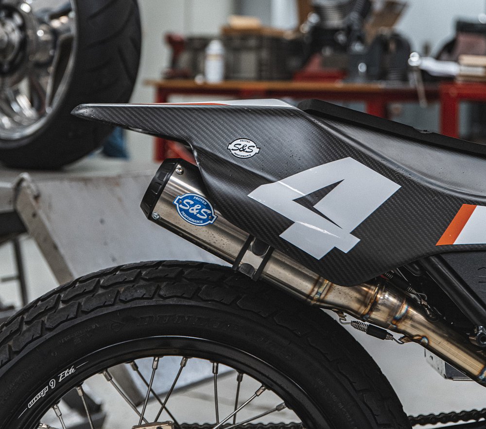 tail piece on the FT411