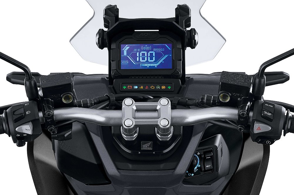 2021 Honda ADV150 charge port detail