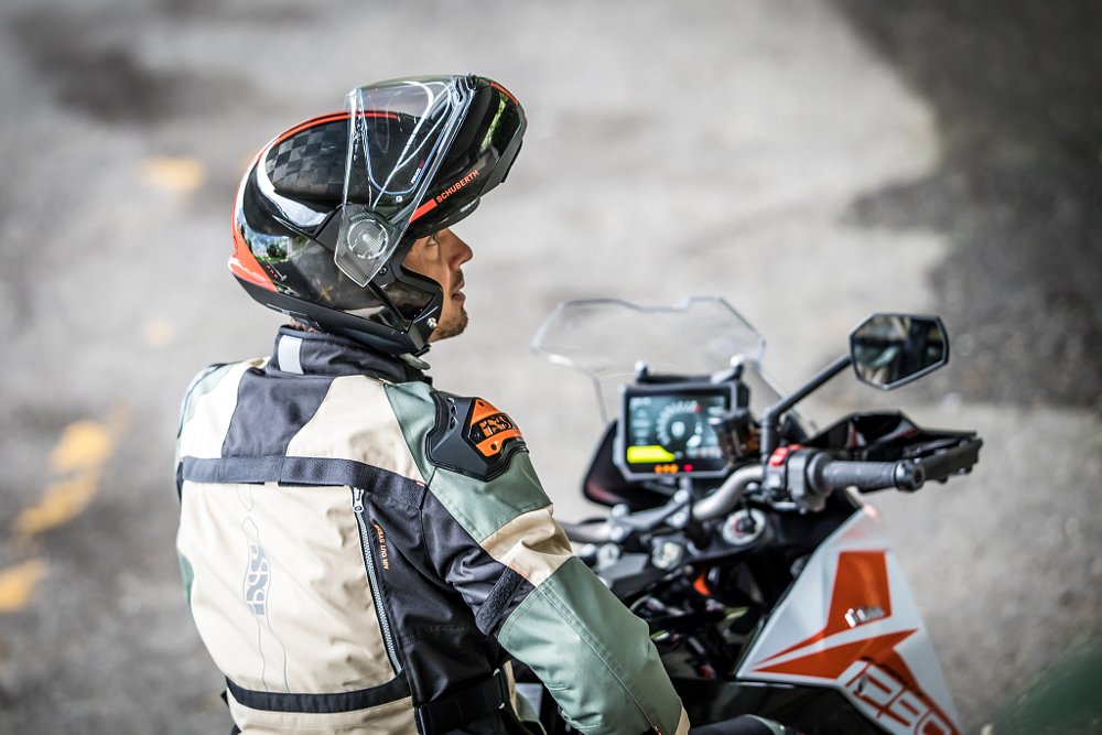 Schuberth C4 Helmets With Chin Bar Open