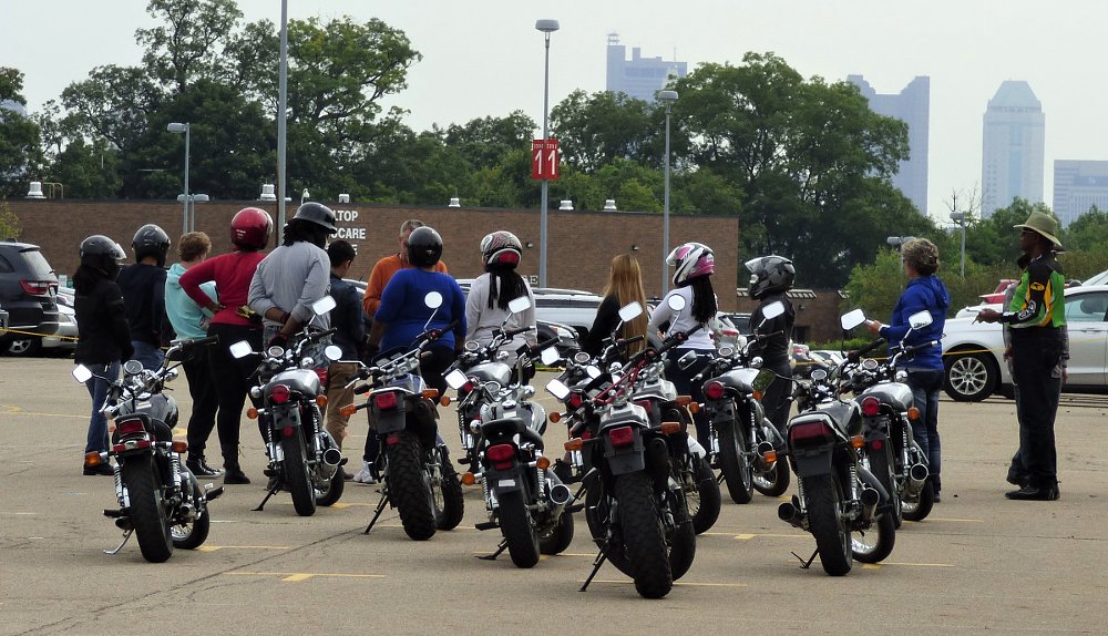beginning motorcycle riding course