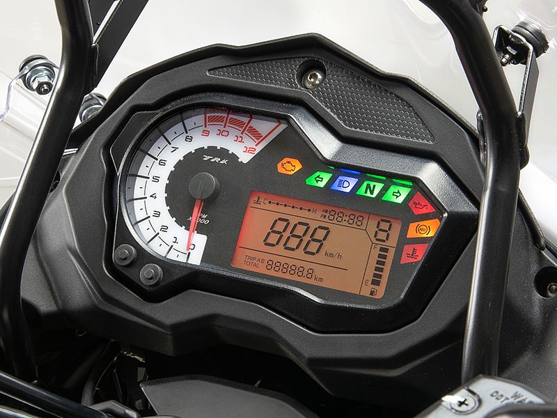 Benelli TRK 502 dash