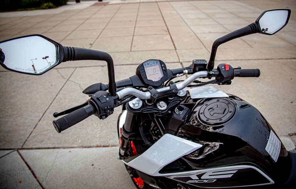KTM 200 Duke dash
