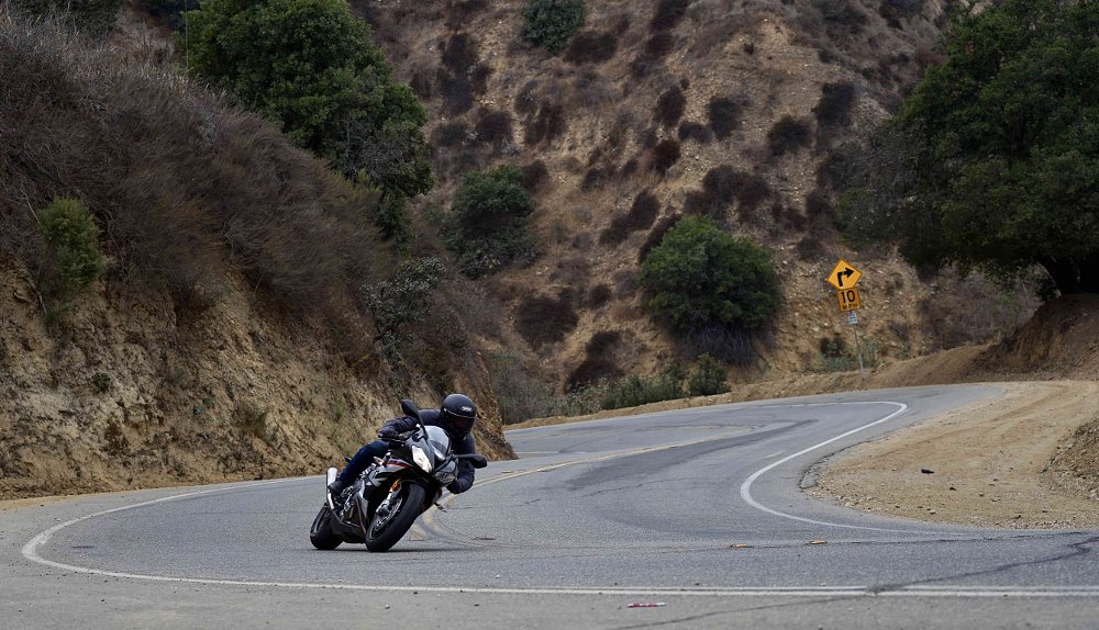 Triumph Daytona 765 on a mountain road