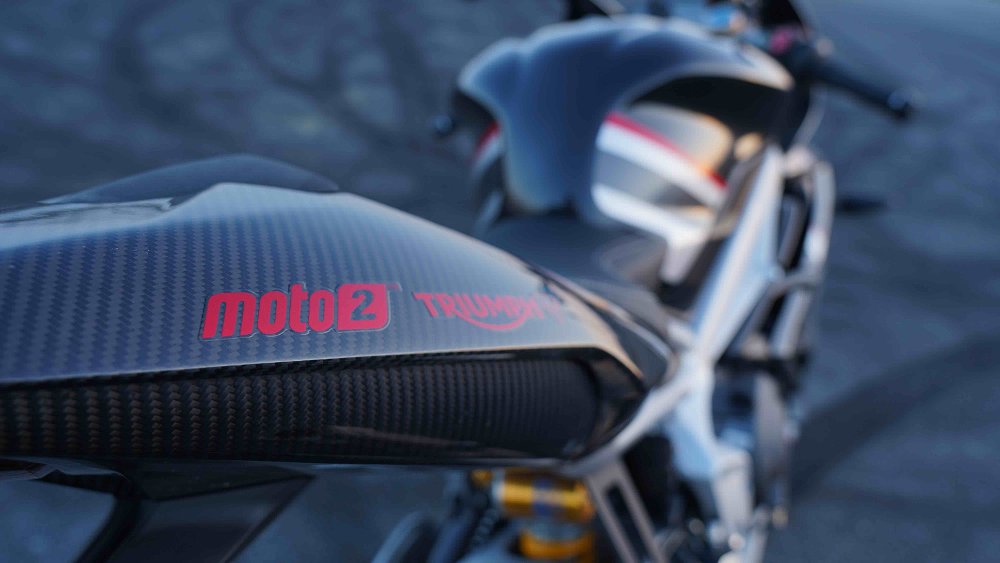 Triumph Daytona 765 tail