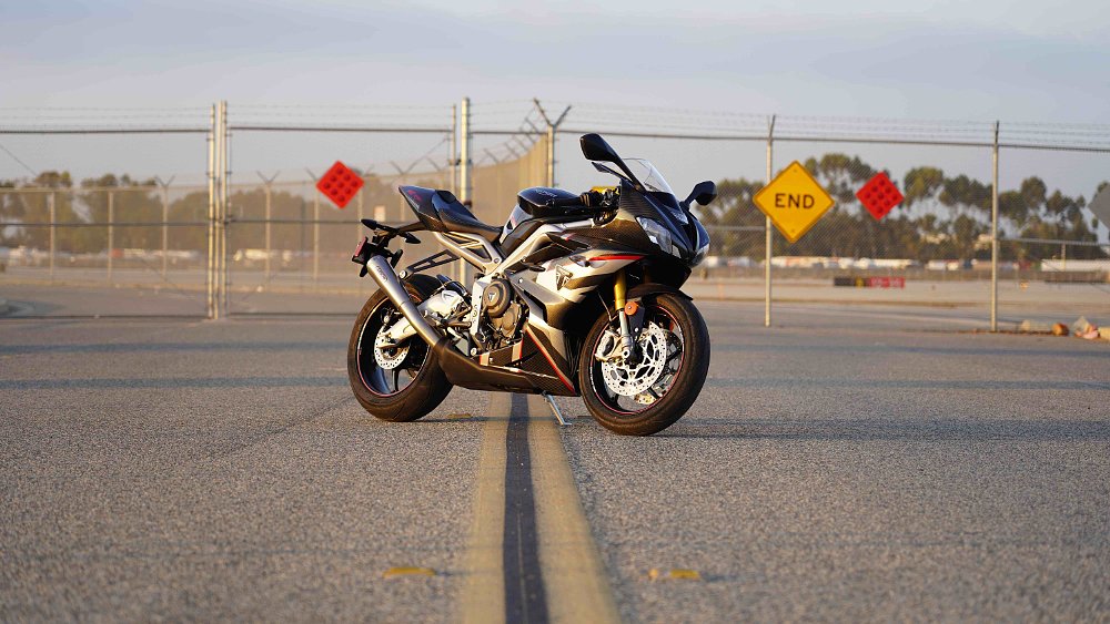 Triumph Daytona 765