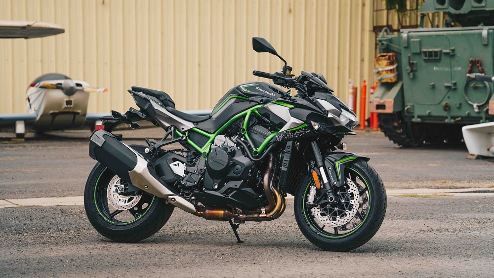 Kawasaki Z H2 beauty right