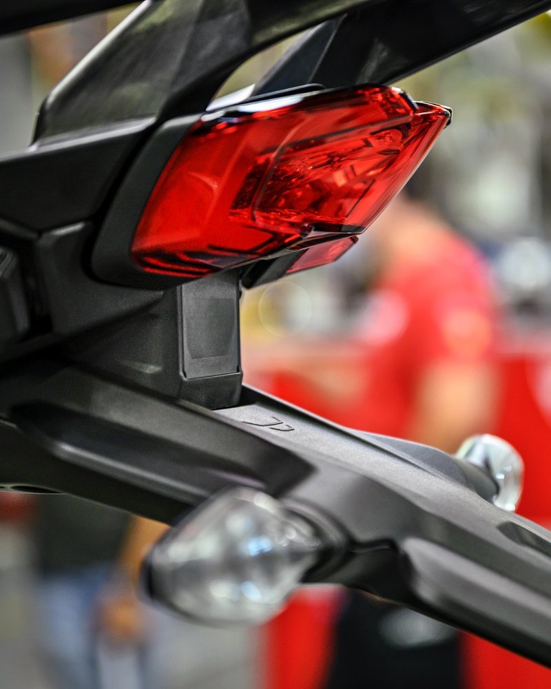 Ducati blind-spot detection