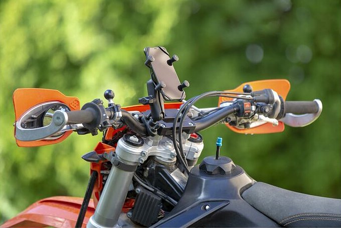The X-Grip Handlebar U-Bolt Base features a a zinc coated u-bolt base, double socket arm and universal spring loaded X-Grip cradle for smart phones.