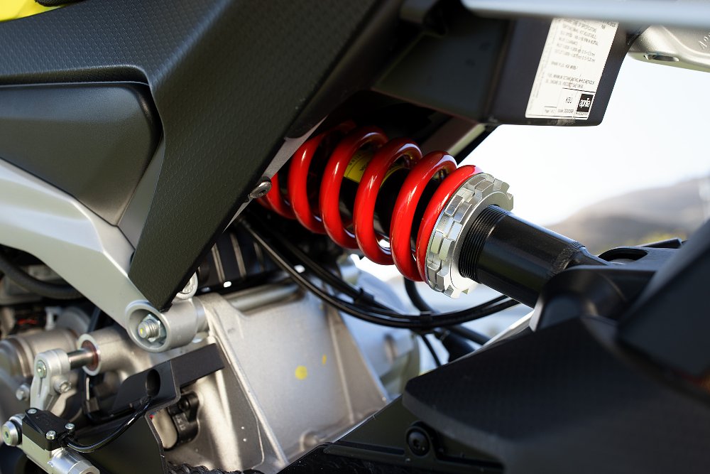 Single KYB shock on Aprilia's Tuono 660