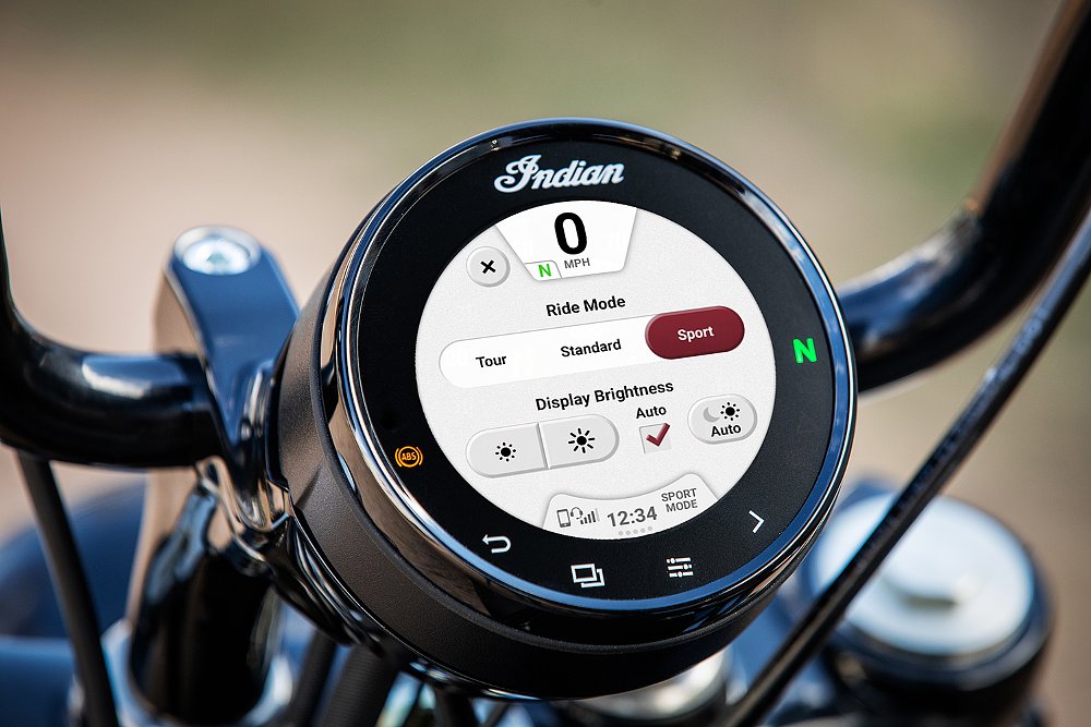 2022 Indian Chief Dark Horse Review