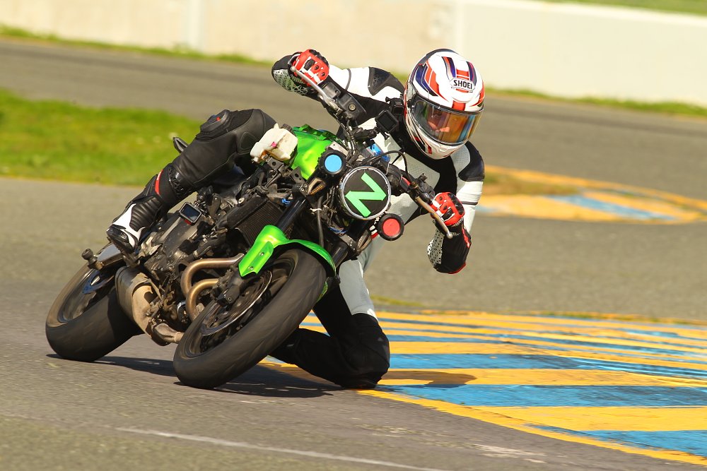 2009 Kawasaki Versys 650 in Sonoma Raceway's Turn 9