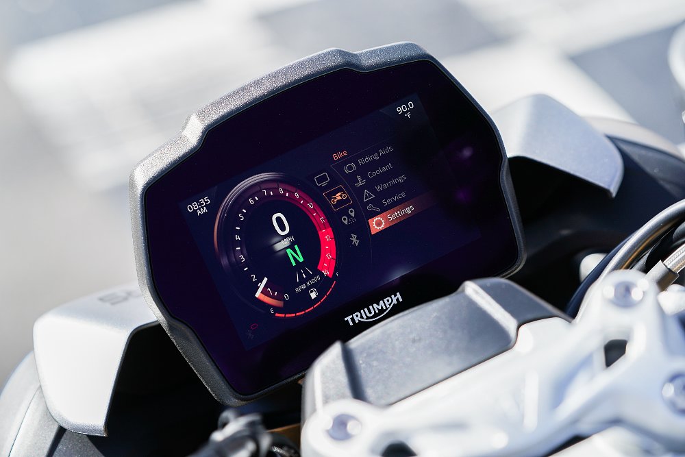A close up view of the digital TFT dash on the Triumph Speed Triple 1200 RS.