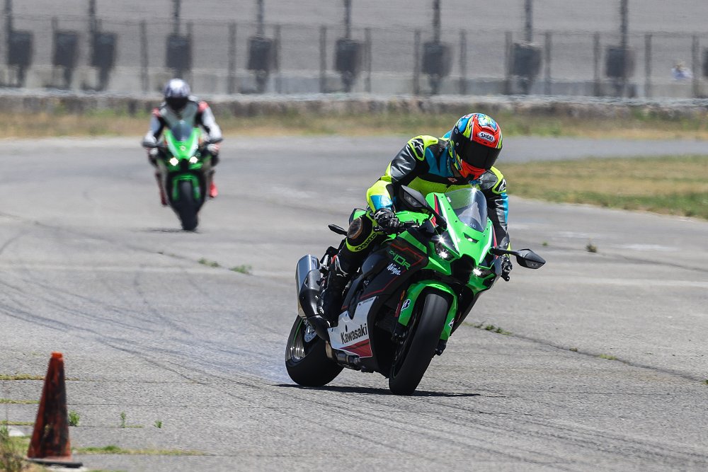 2021 Kawasaki ZX-10R sliding into a left hand corner