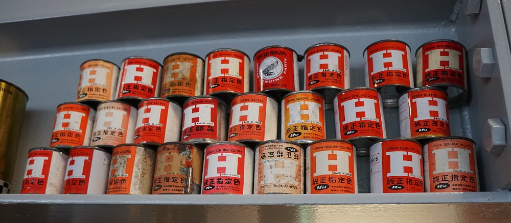 cans of Honda paint