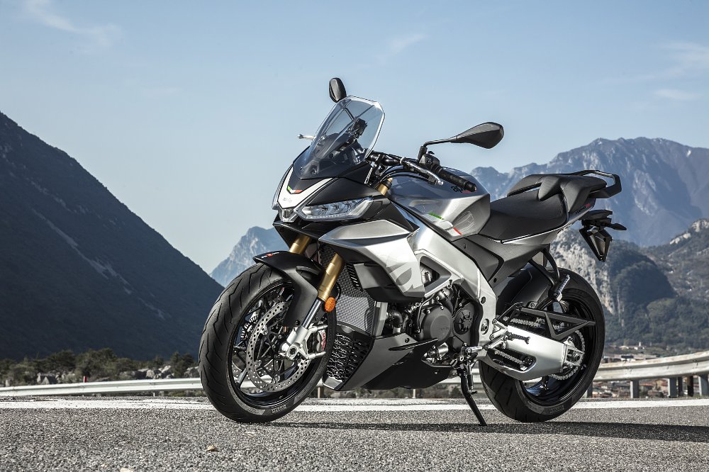 2021 Aprilia Tuono V4