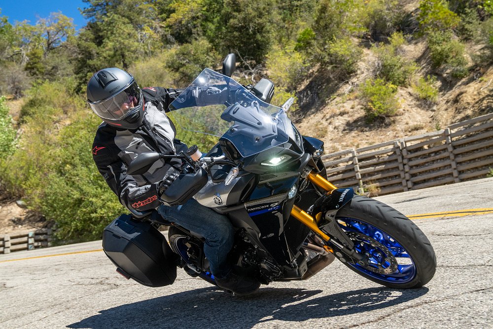 2021 Yamaha Tracer 9 GT in a right hand turn