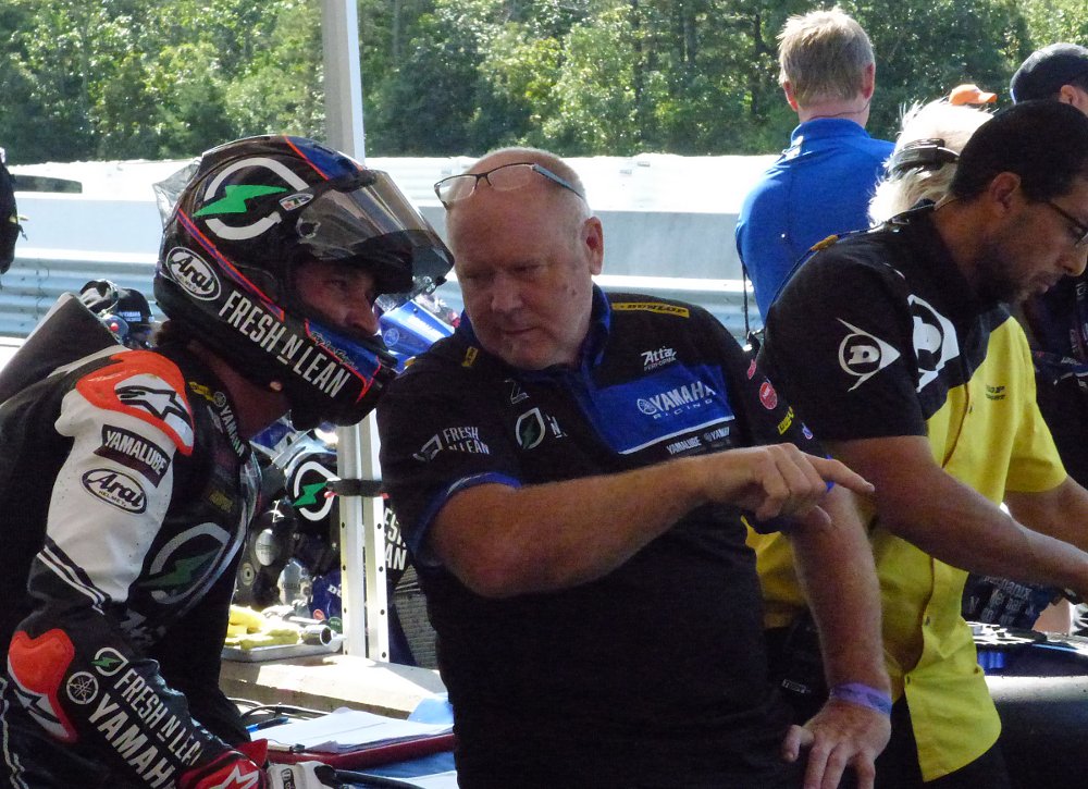 Gagne talks with Jon Cornwell in the pits