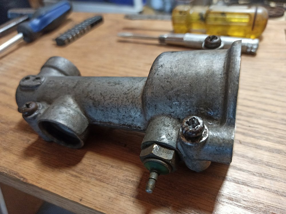 damaged Phillips head fastener