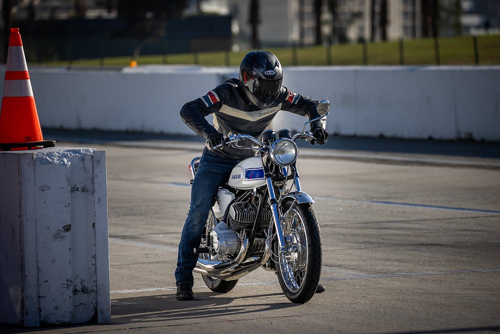 Drag start on the Kawasaki H1 Mach III.