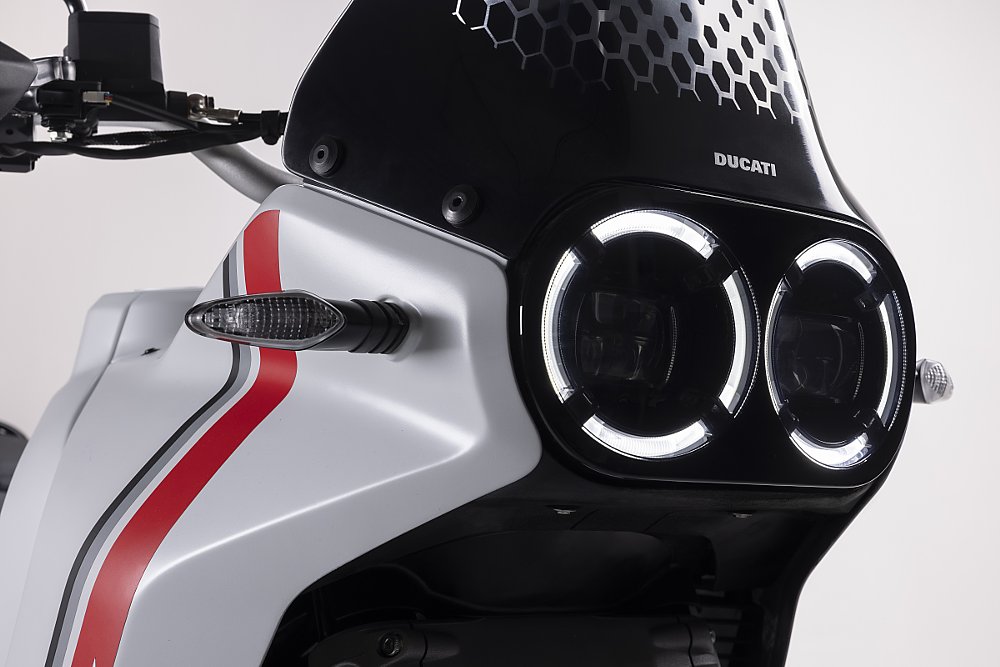 LED headlights on the Ducati DesertX