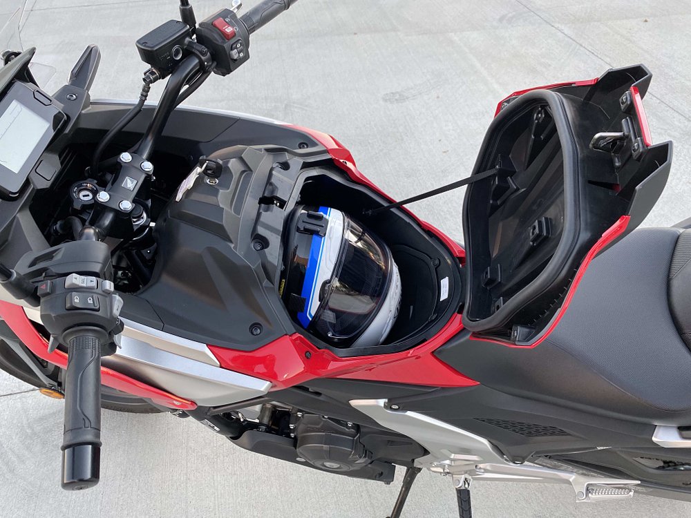 Detail of the front trunk integrated into Honda's NC750X.