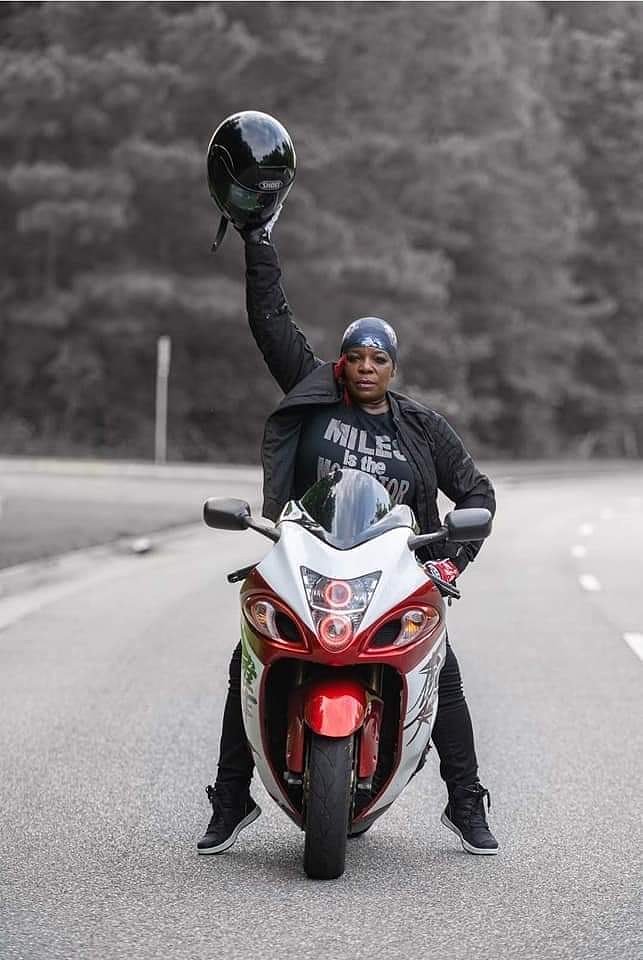 the Mileage Bully on her Suzuki Hayabusa