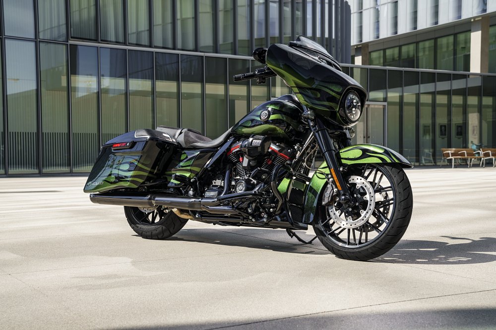 2022 Harley-Davidson CVO Street Glide