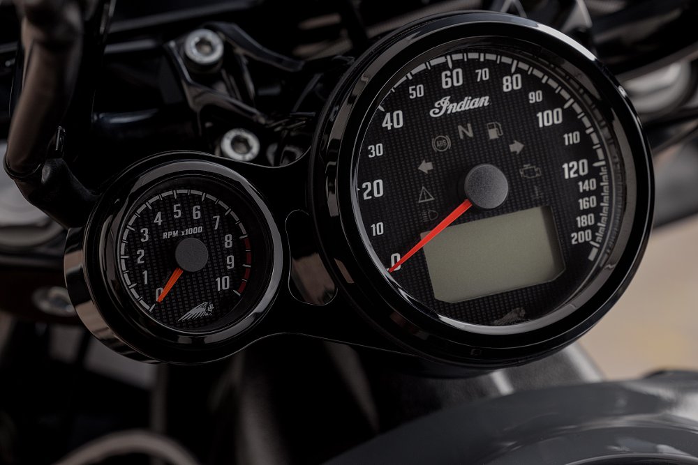 optional tachometer on the Scout Rogue