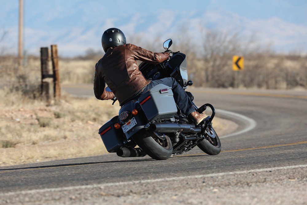 H-D Road Glide ST cornering rear