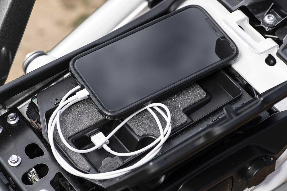 Triumph Tiger 1200 USB phone port charger