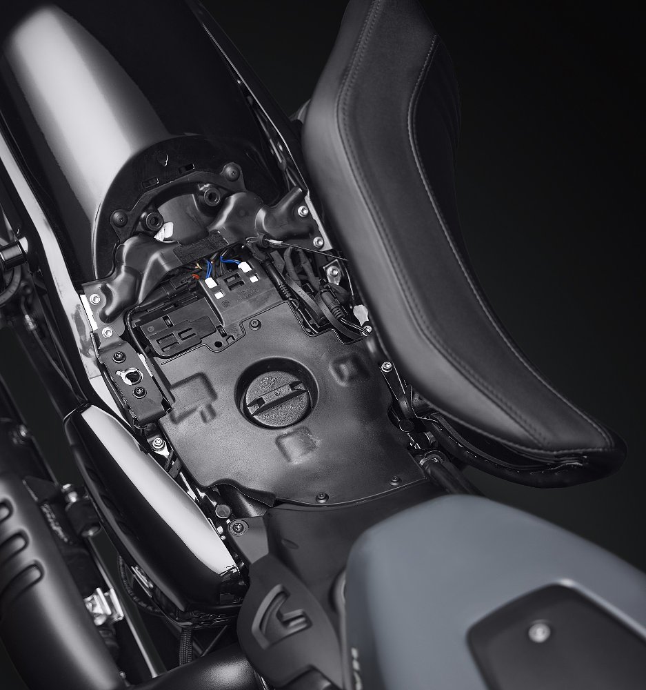 Harley-Davidson Nightster fuel filler under the seat