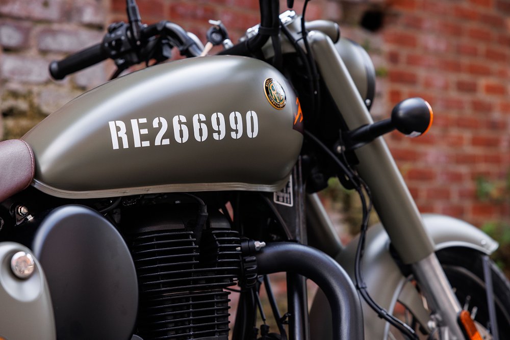 military-style numbering on the Classic 350 Signals edition
