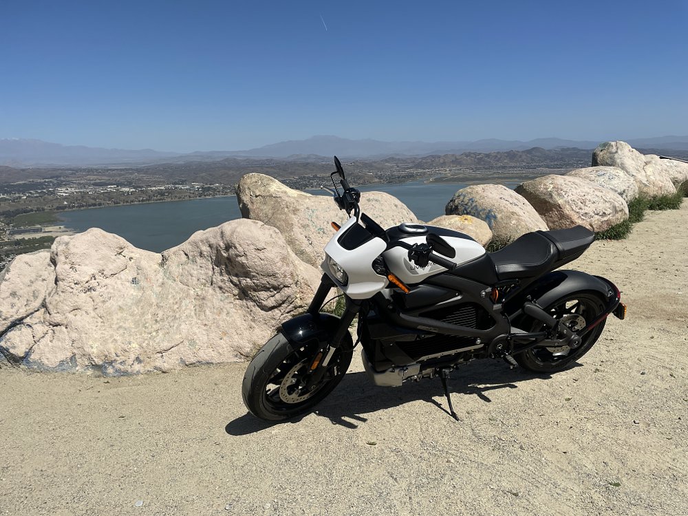 A shot of the LiveWire ONE overlooking lake elsinore