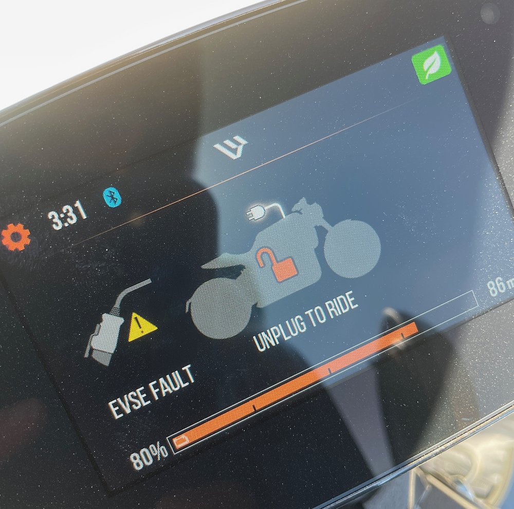 A close up of the Livewire dash with an error screen on it