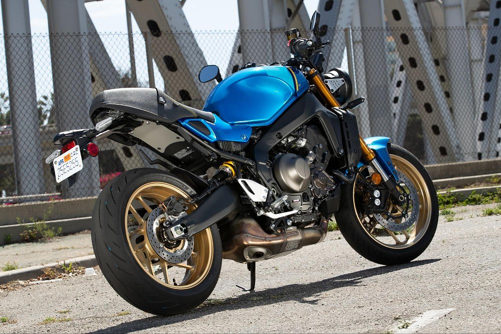 a rear three quarter view of the xsr900