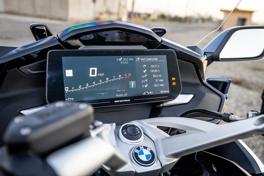 10.25 inch TFT color screen on BMW's K 1600 GTL