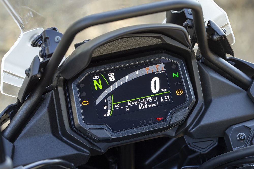 New TFT dash on the 2022 Kawasaki Versys 650.