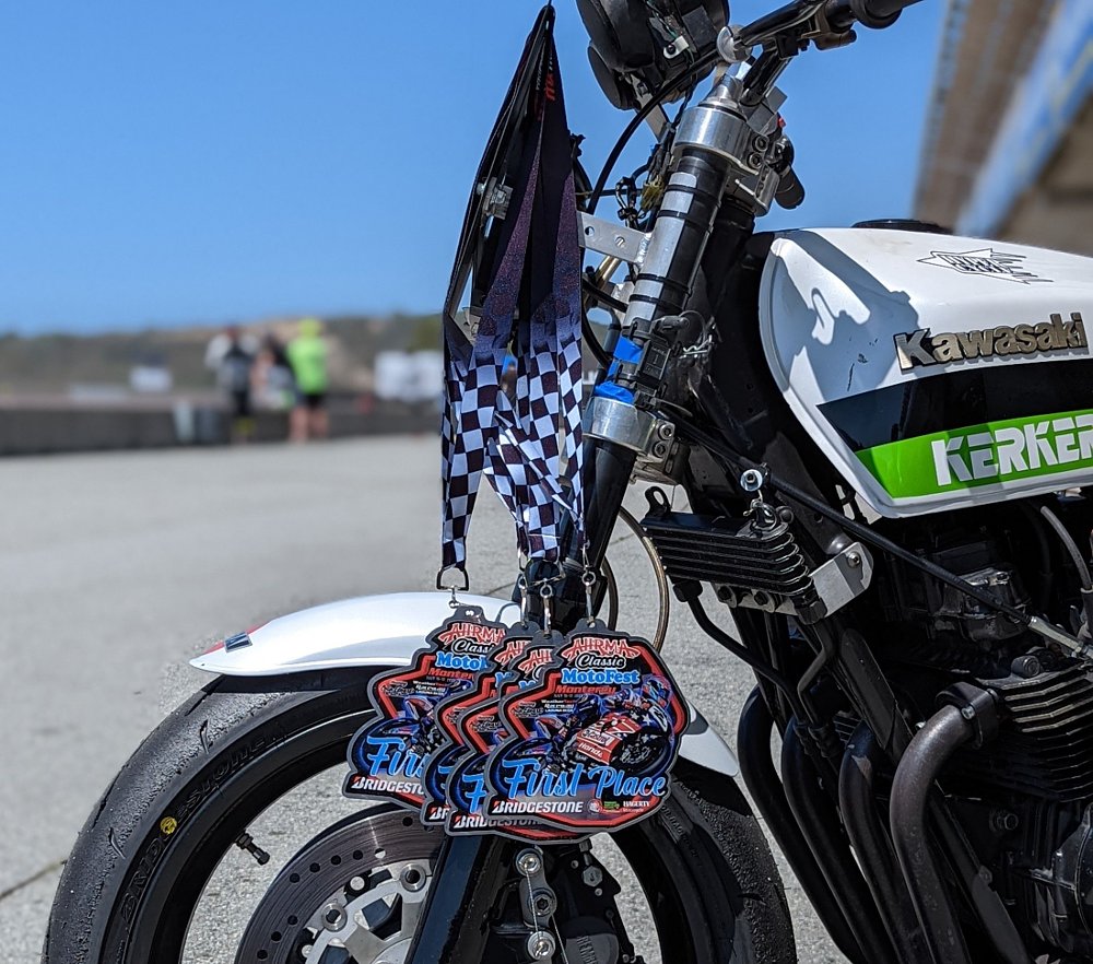 four first-place awards hanging on the GPz550