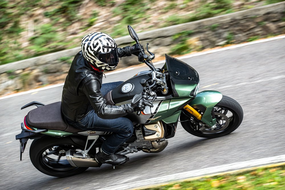 Moto Guzzi V100 Mandello